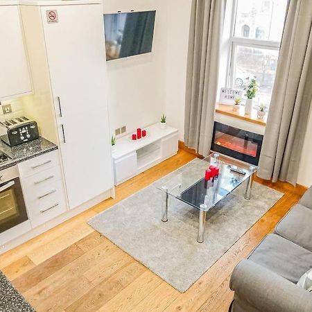 Charming City Centre Apartment Cardiff Exterior photo
